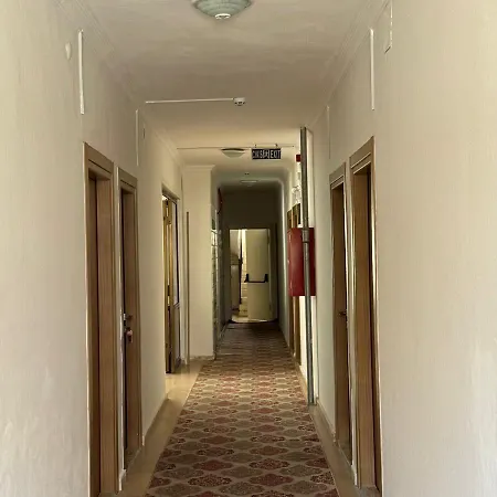 Otel Kartel 4*