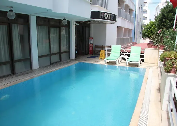 Ξενοδοχείο Kartel 4*